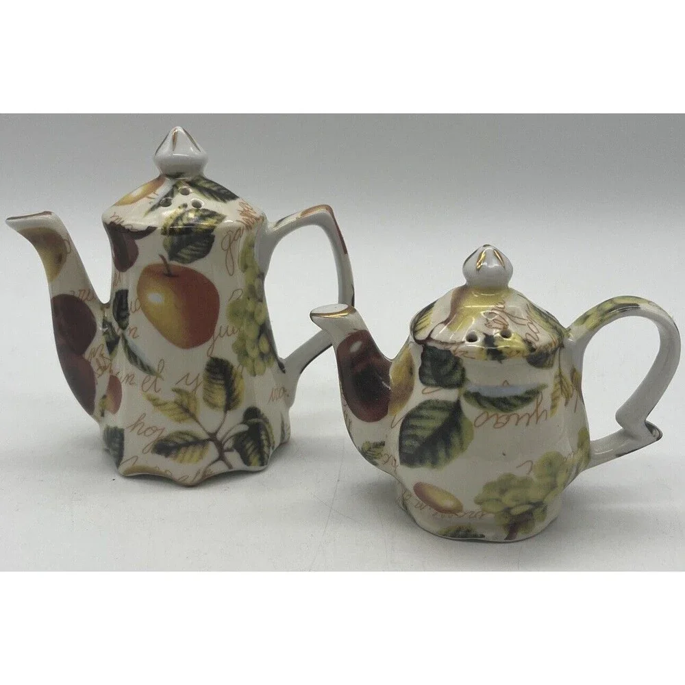 Mayfair Collection By Jay Salt And Pepper Shakers Vintage Fruit Design